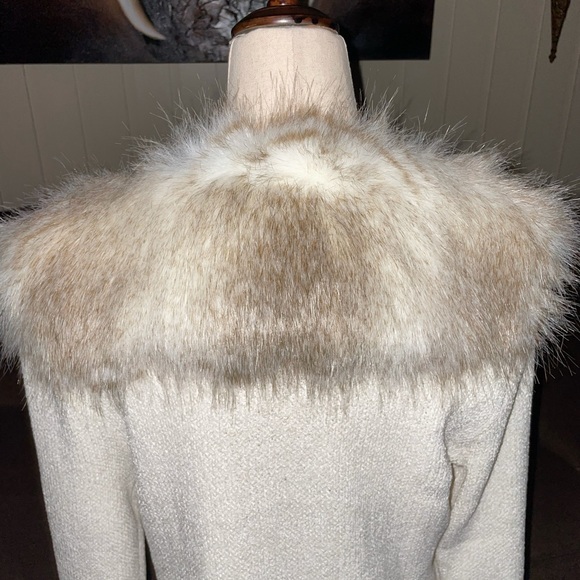 Laseine •  Large • White • Fur Trim • Jacket • New W/Tags - Picture 14 of 15